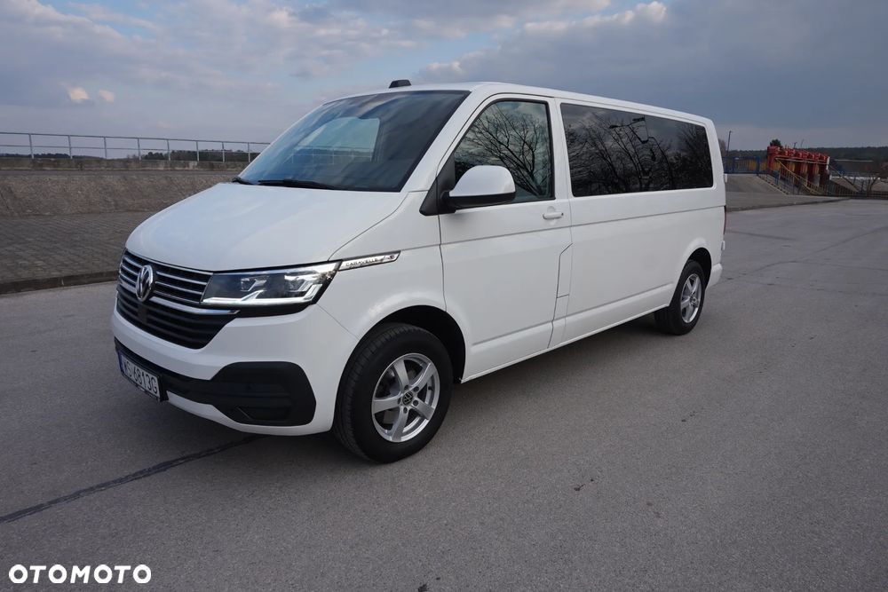 Volkswagen Caravelle - 11