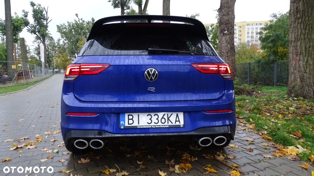 Volkswagen Golf - 22