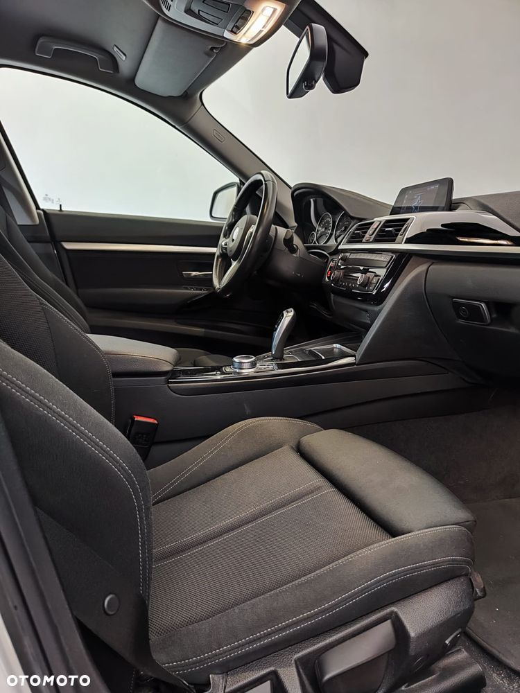 BMW 3GT 318d Sport Line - 12