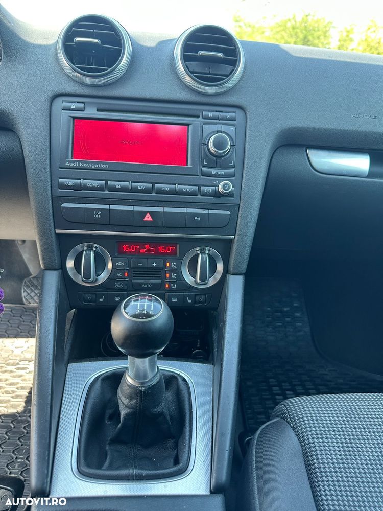 Audi A3 Sportback 2.0 TDI DPF Ambition - 17