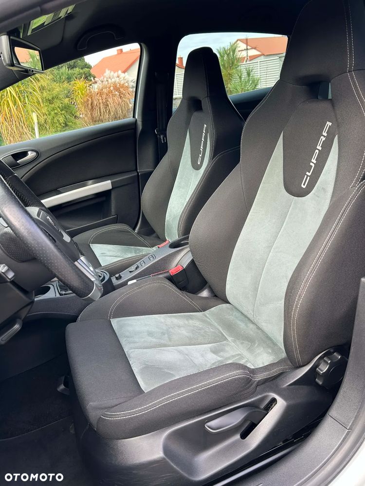 Seat Leon 2.0 T FSI Cupra R - 24