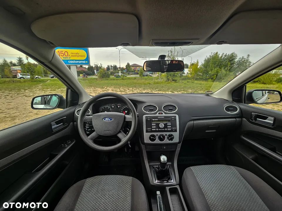 Ford Focus 1.6 Comfort - 23