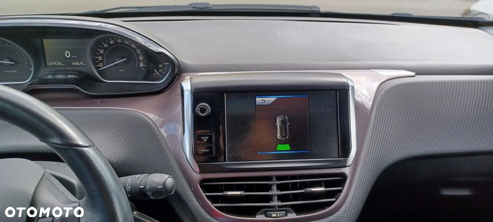 Peugeot 2008 PureTech 82 Style - 12