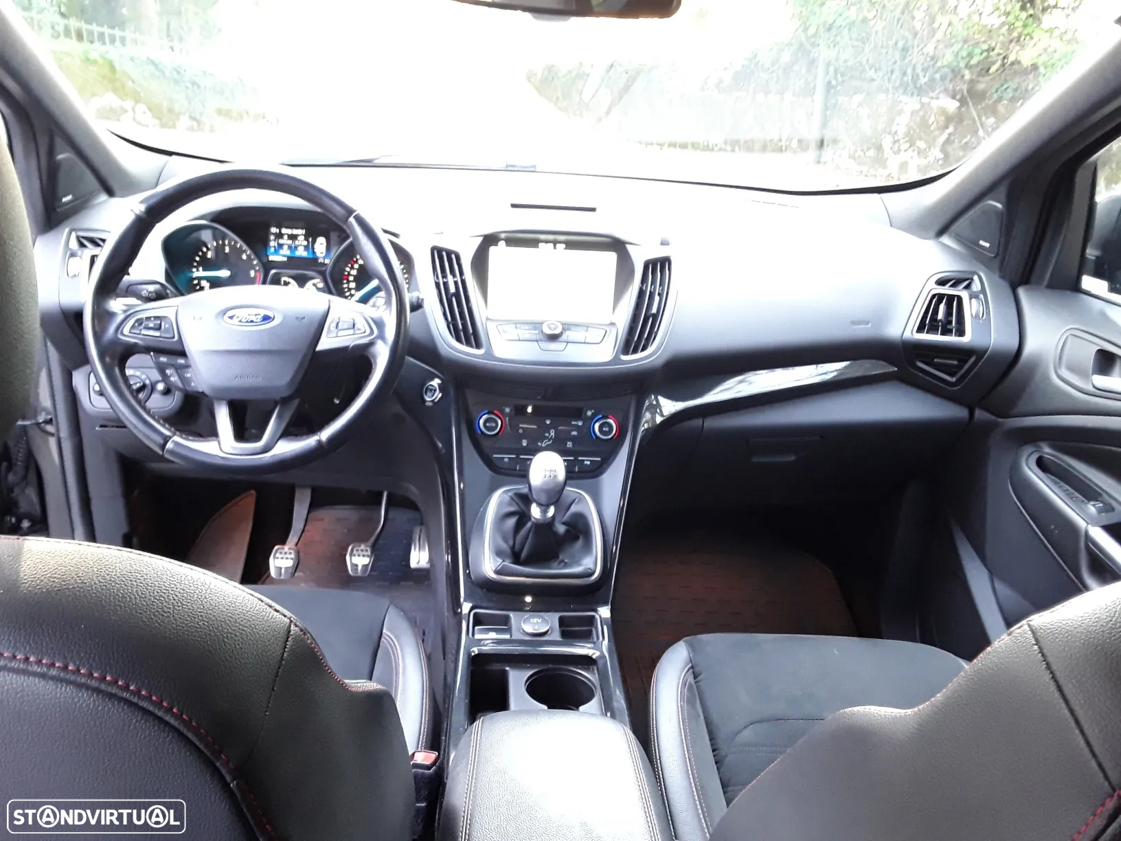 Ford Kuga 1.5 TDCi ST-Line Limited Edition - 16