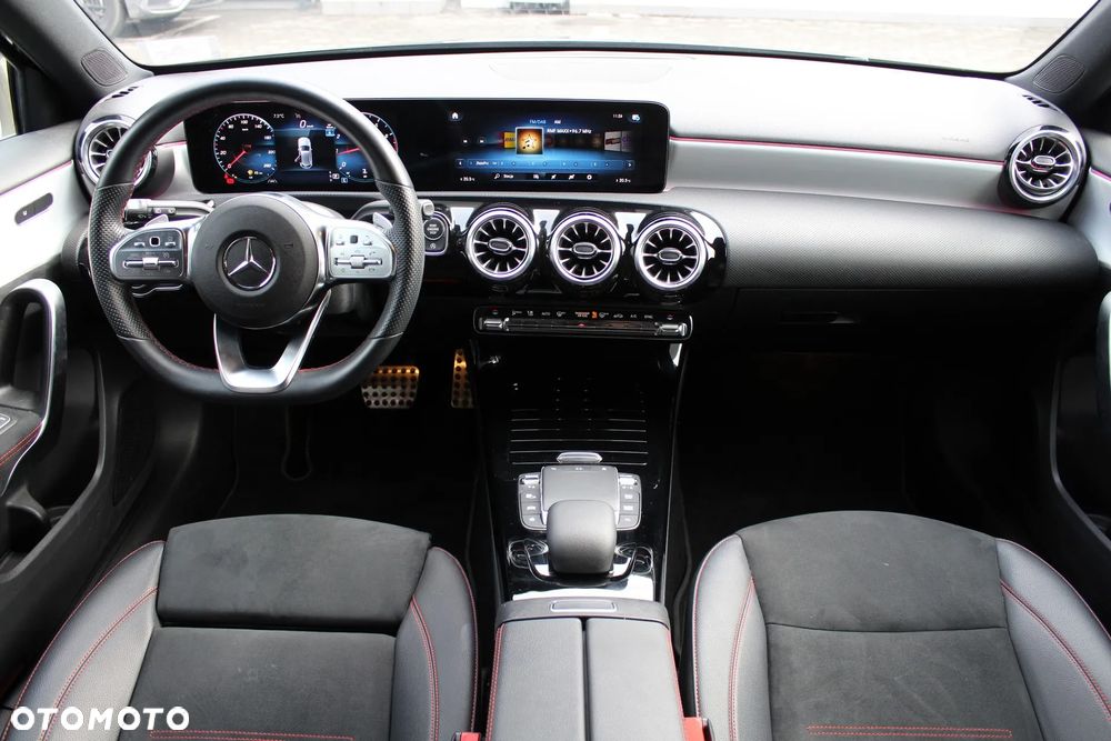 Mercedes-Benz Klasa A 180 AMG Line 7G-DCT - 10