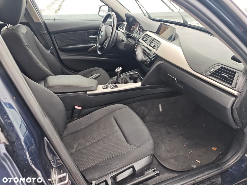 BMW Seria 3 316d EU6 - 7