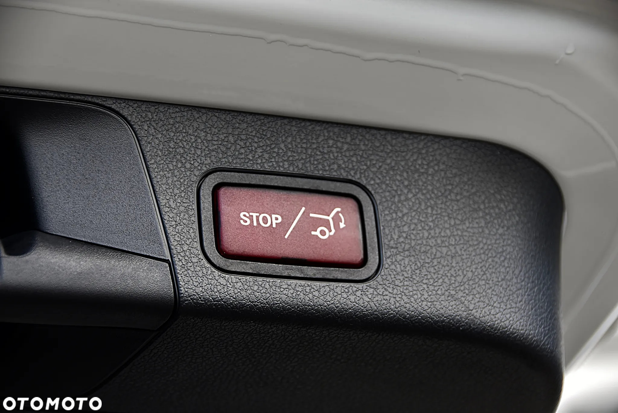 Mercedes-Benz GLB 200 7G-DCT - 40
