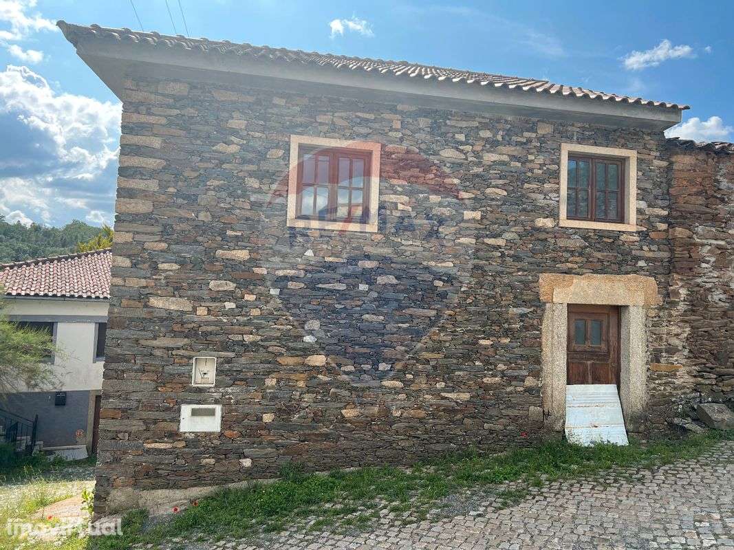 Moradia T3 para venda - Grande imagem: 2/11