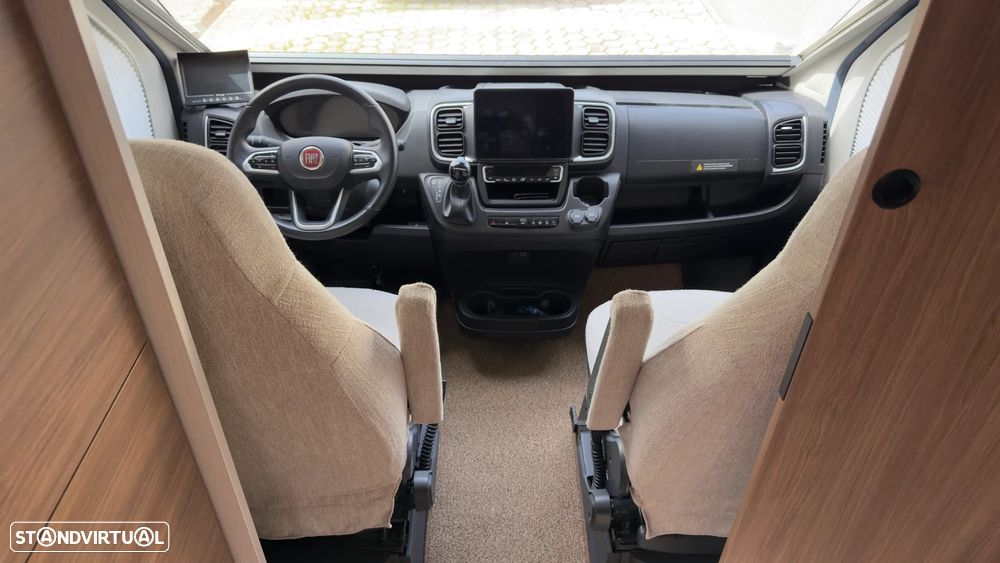 Pilote Expression P696U automática, salão enorme em U, como nova - 28