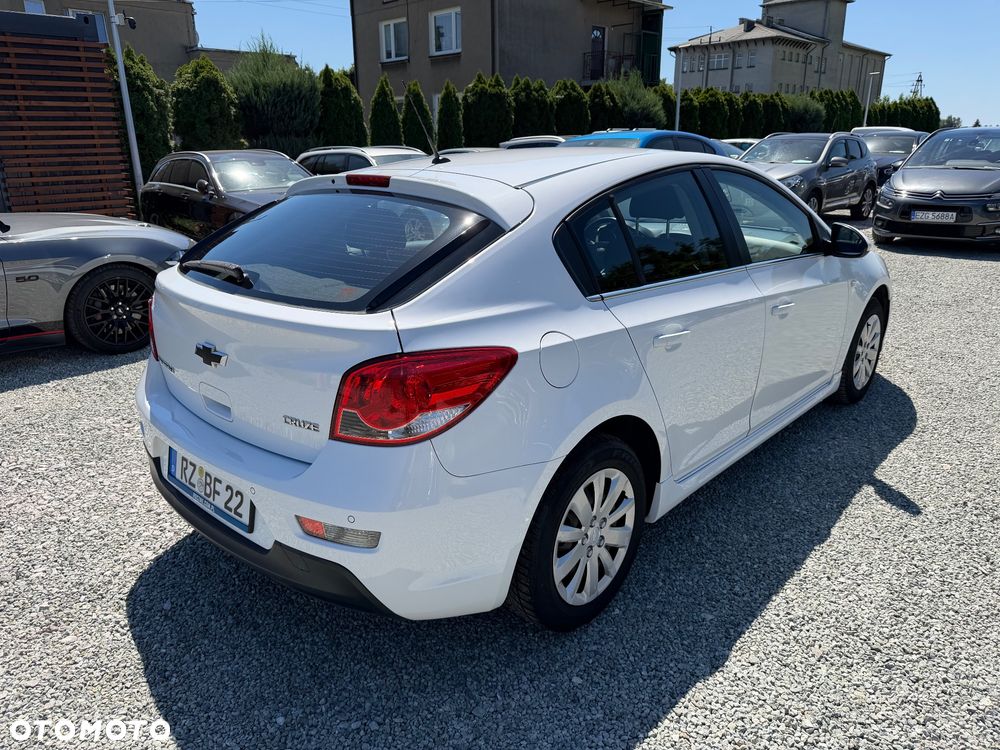 Chevrolet Cruze 1.6 LT - 20