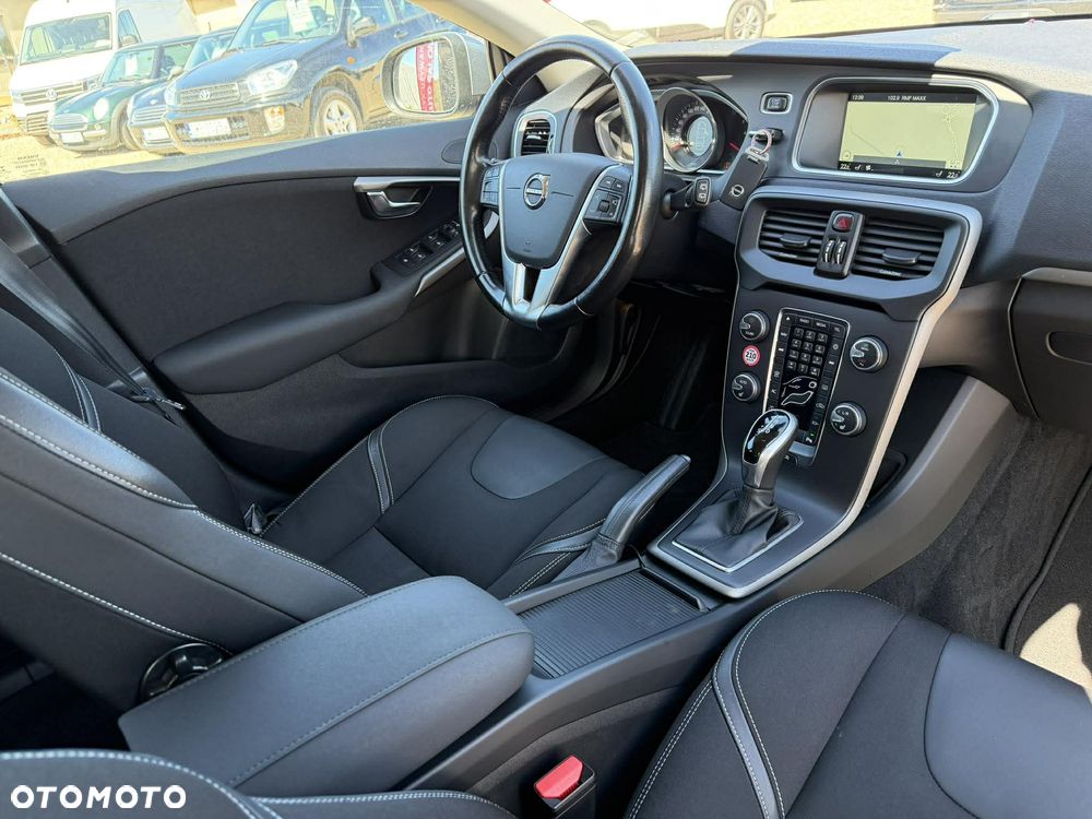 Volvo V40 D3 Geartronic - 8