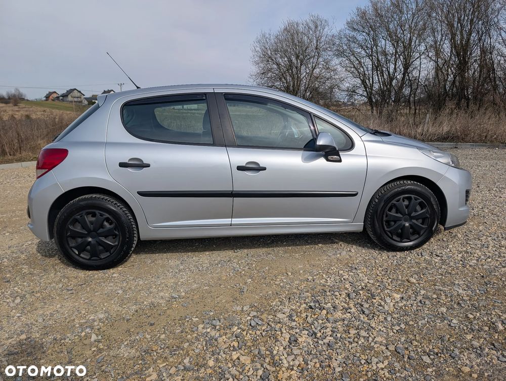 Peugeot 207 1.4 Presence - 21