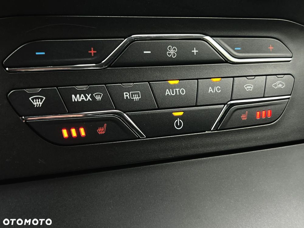 Ford S-Max 2.0 EcoBlue Titanium - 31