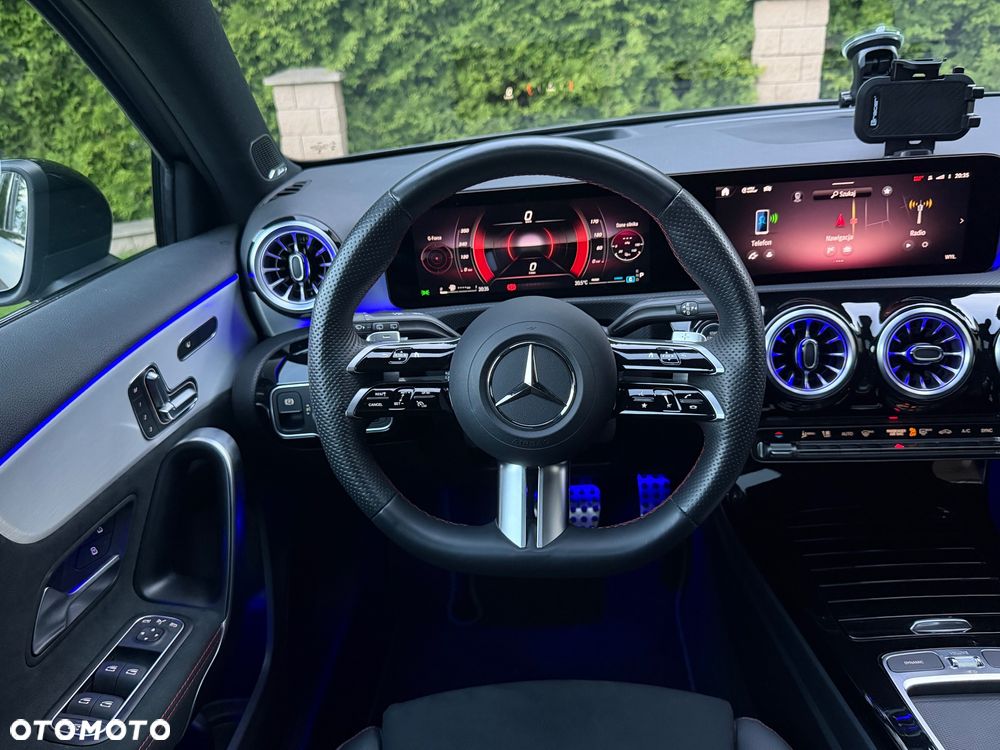 Mercedes-Benz Klasa A 250 4Matic 8G-DCT Edition AMG Line - 13