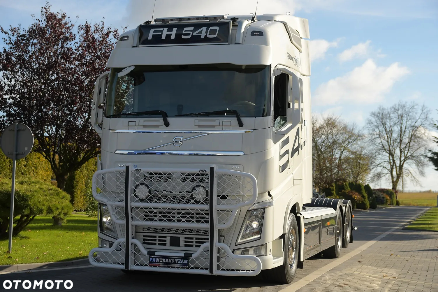 Volvo FH540 ///* GLOBETROTTER ///* HAKOWIEC ///* DO PRZEWOZU KONTENERÓW ///* 6X4 ///* 2019 ///* XENON ///* RETARDER ///* SUPER STAN - 9