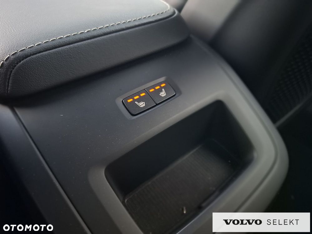 Volvo XC 60 - 30