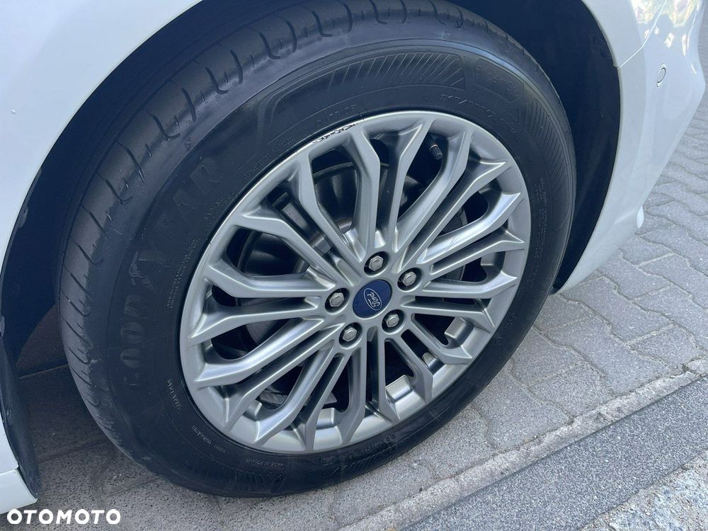 Ford Mondeo - 30