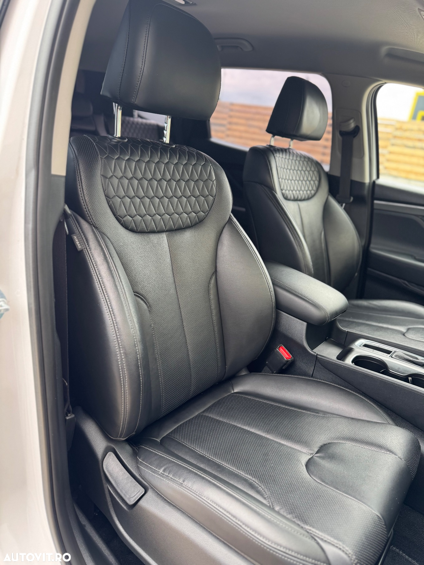 Hyundai Santa Fe - 32