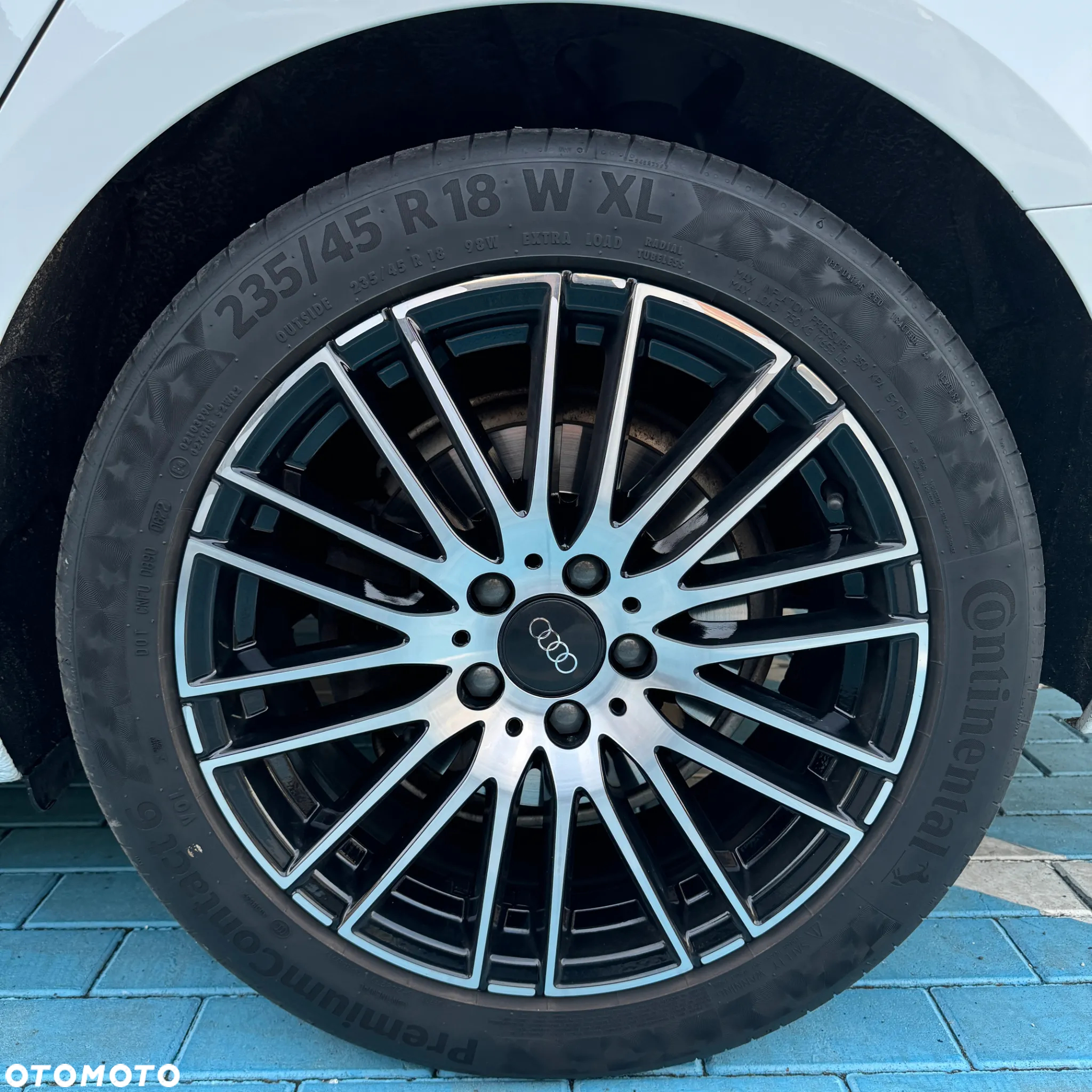 Audi A4 Avant 30 TDI S tronic - 10