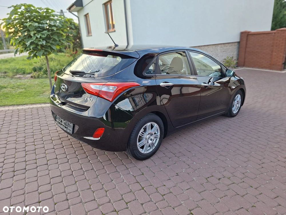 Hyundai i30 1.4 CRDi Comfort - 28