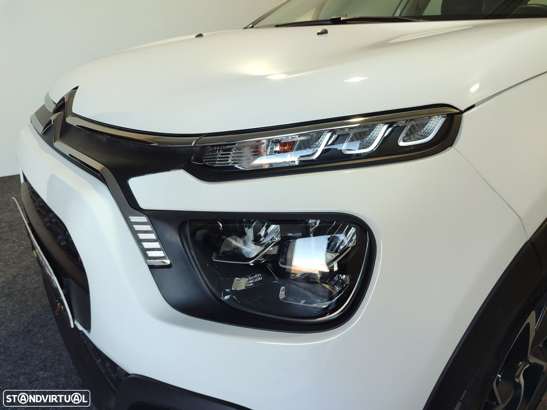 Citroën C3 1.2 PureTech Shine - 4