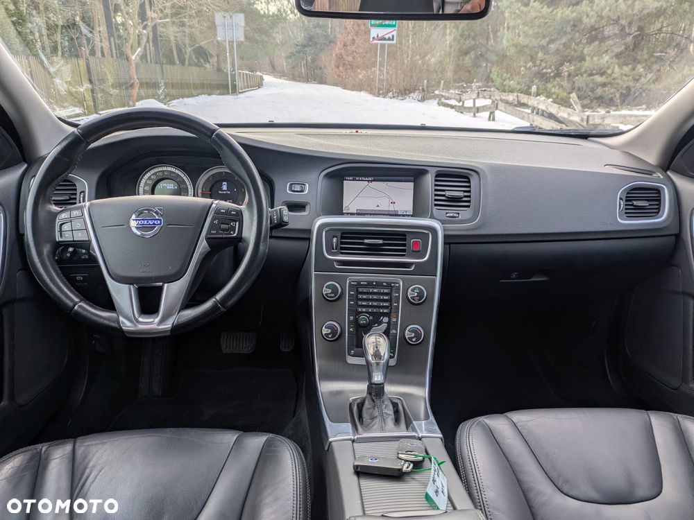 Volvo V60 D4 AWD Summum - 14