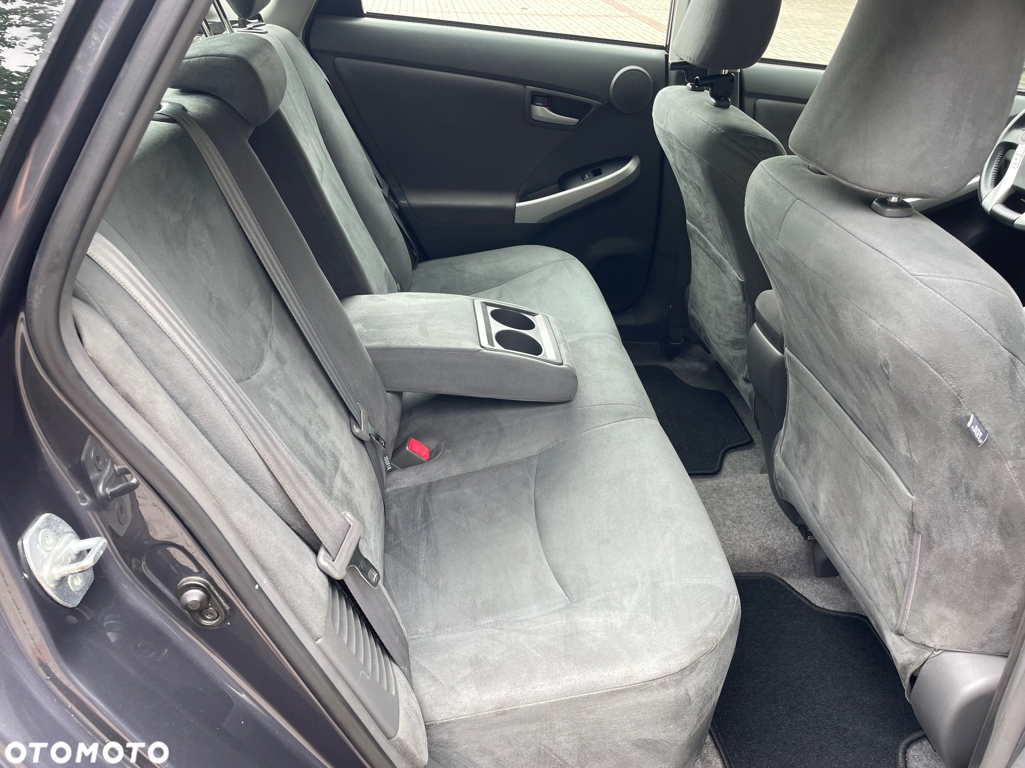 Toyota Prius (Hybrid) Comfort - 18