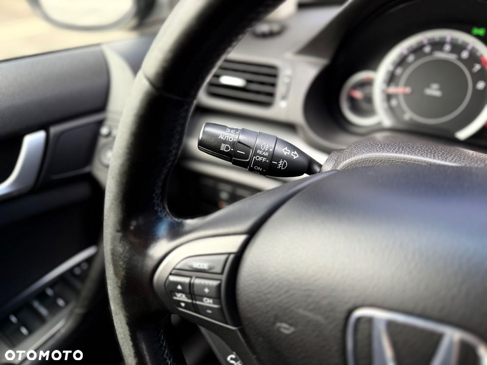 Honda Accord 2.0 Elegance Nav - 29