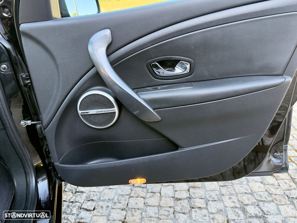 Renault Mégane Sport Tourer 1.5 dCi GT Line SS - 32