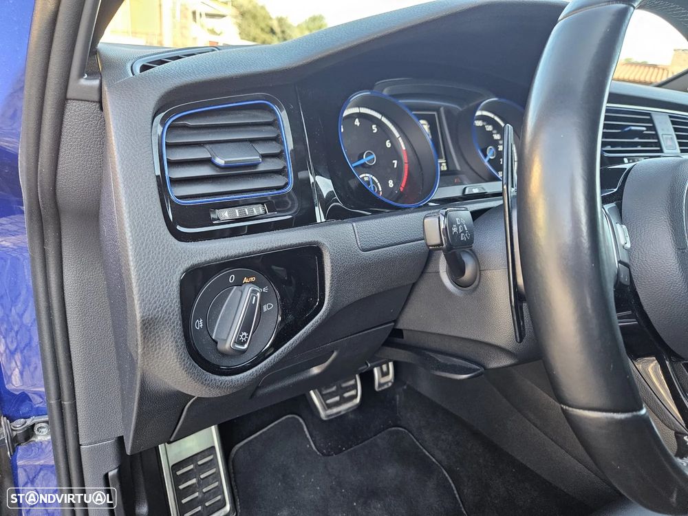 VW Golf Variant R 4Motion BlueMotion DSG - 14