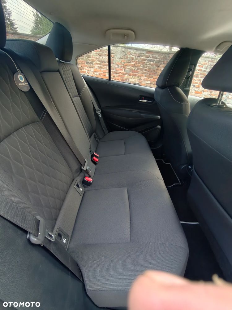 Toyota Corolla 1.8 Hybrid Comfort - 12