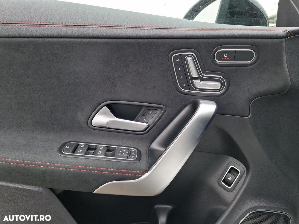 Mercedes-Benz CLA 250 e 8G-DCT AMG Line - 17