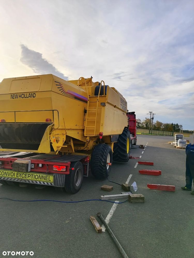 New Holland TX 66 2001R - 27