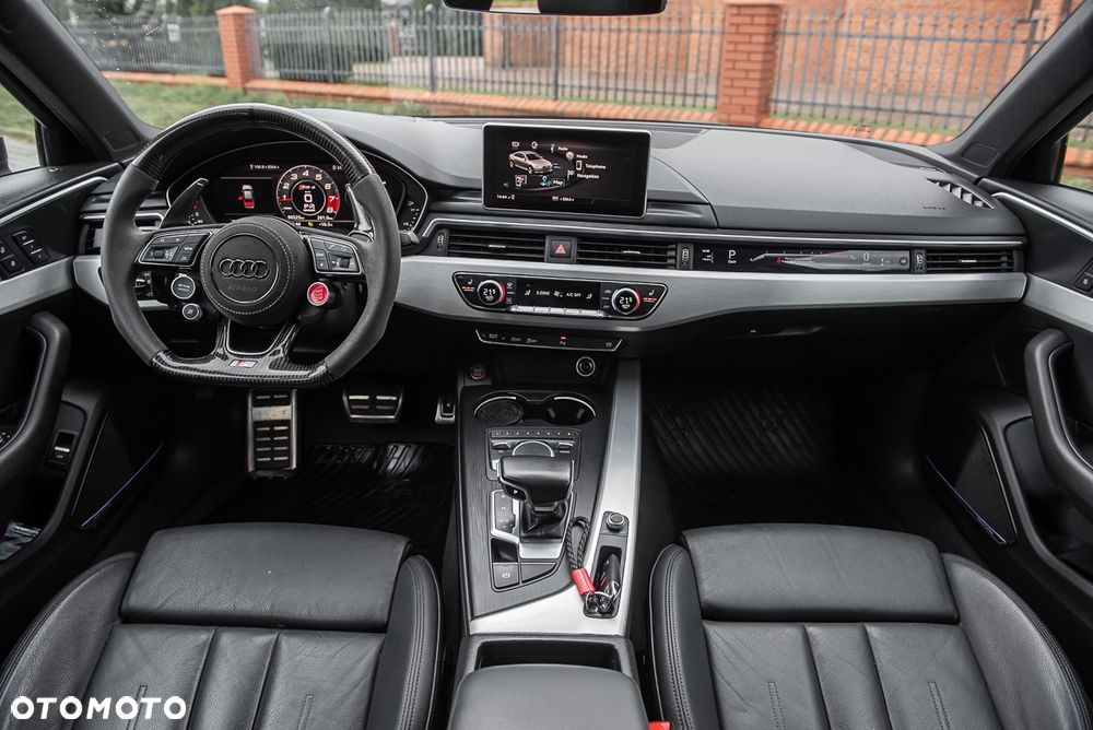 Audi A4 - 5