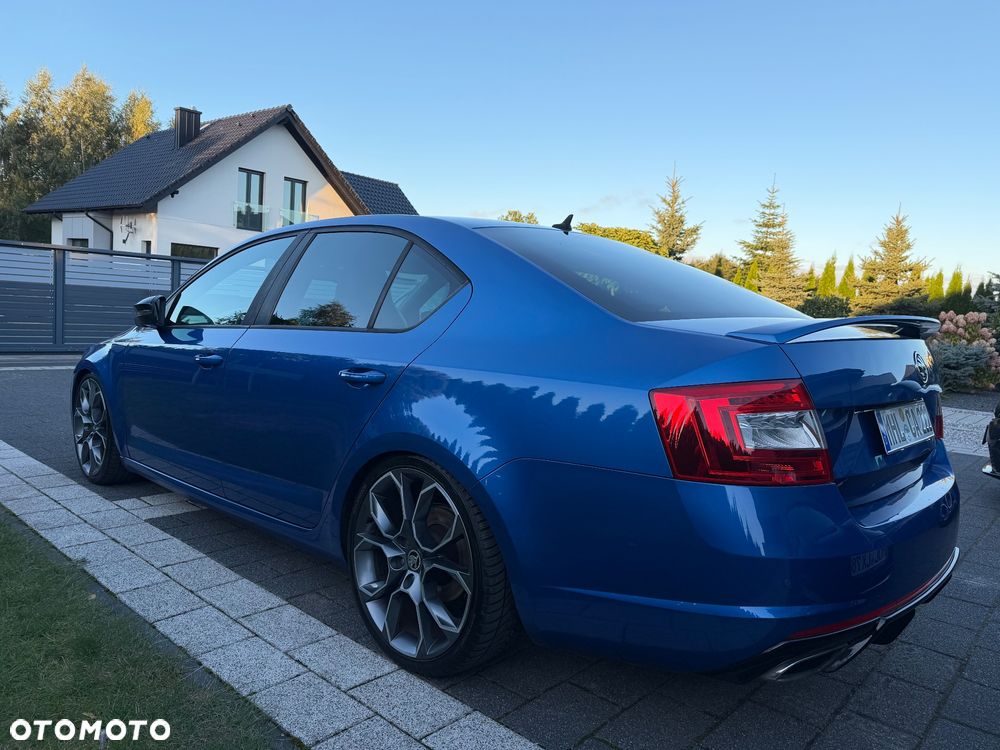 Skoda Octavia 2.0 TDI DSG RS - 40