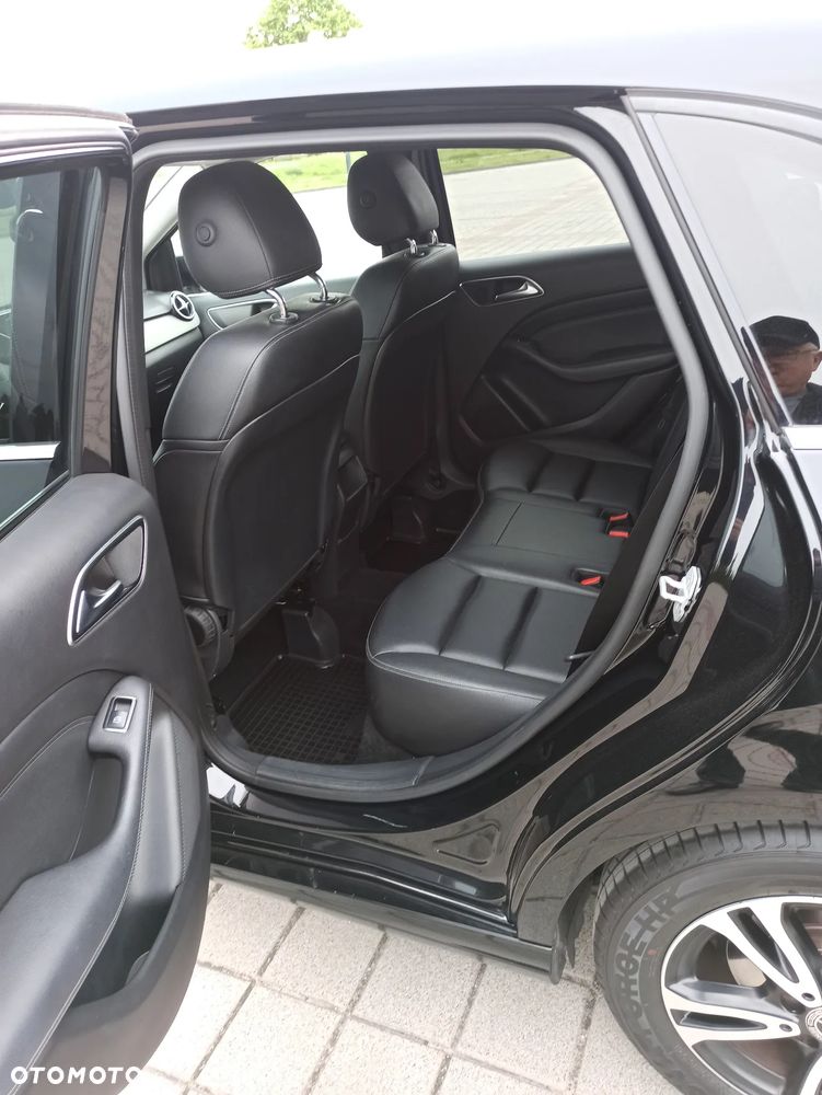 Mercedes-Benz Klasa B 180 (CDI) d 7G-DCT AMG Line - 9