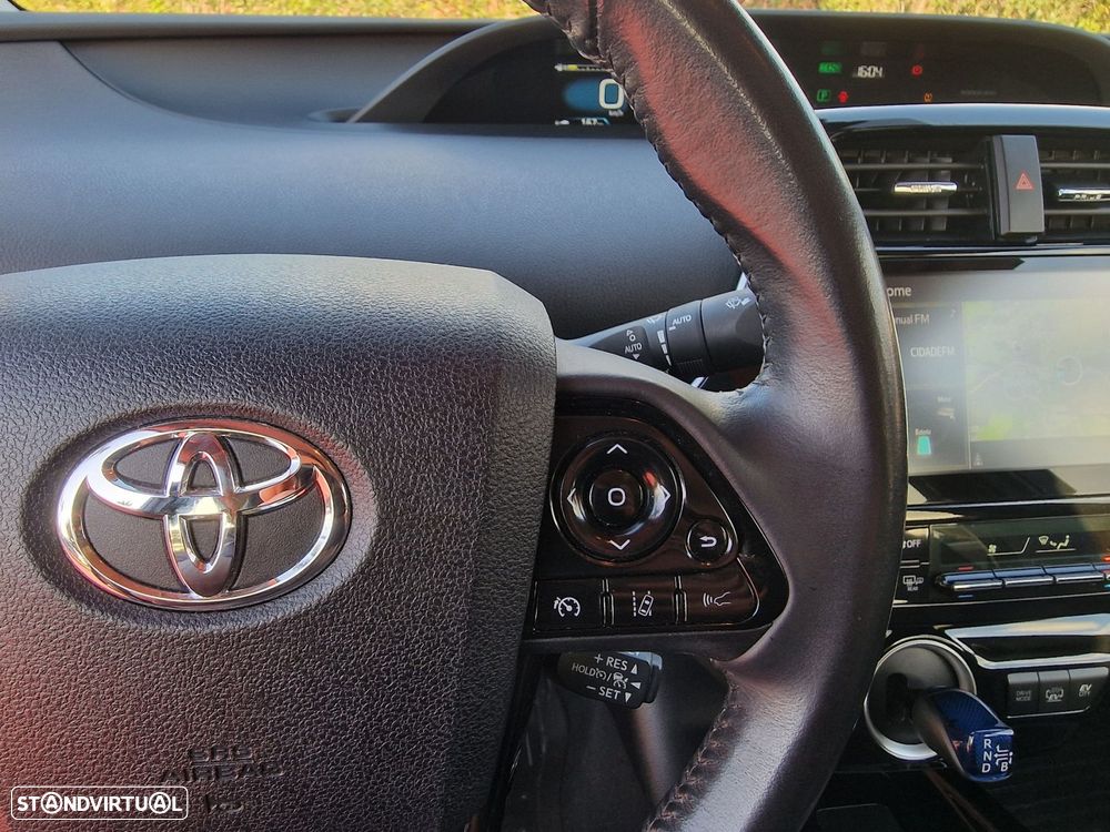 Toyota Prius 1.8 Plug-In Luxury+Pele - 23