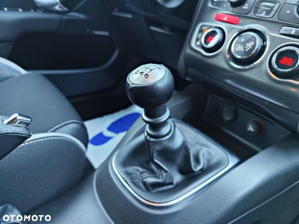 Citroën C4 e-HDi 110 Stop/Start System Selection - 35