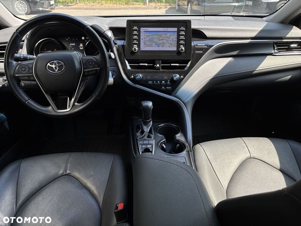 Toyota Camry 2.5 Hybrid Comfort CVT - 4