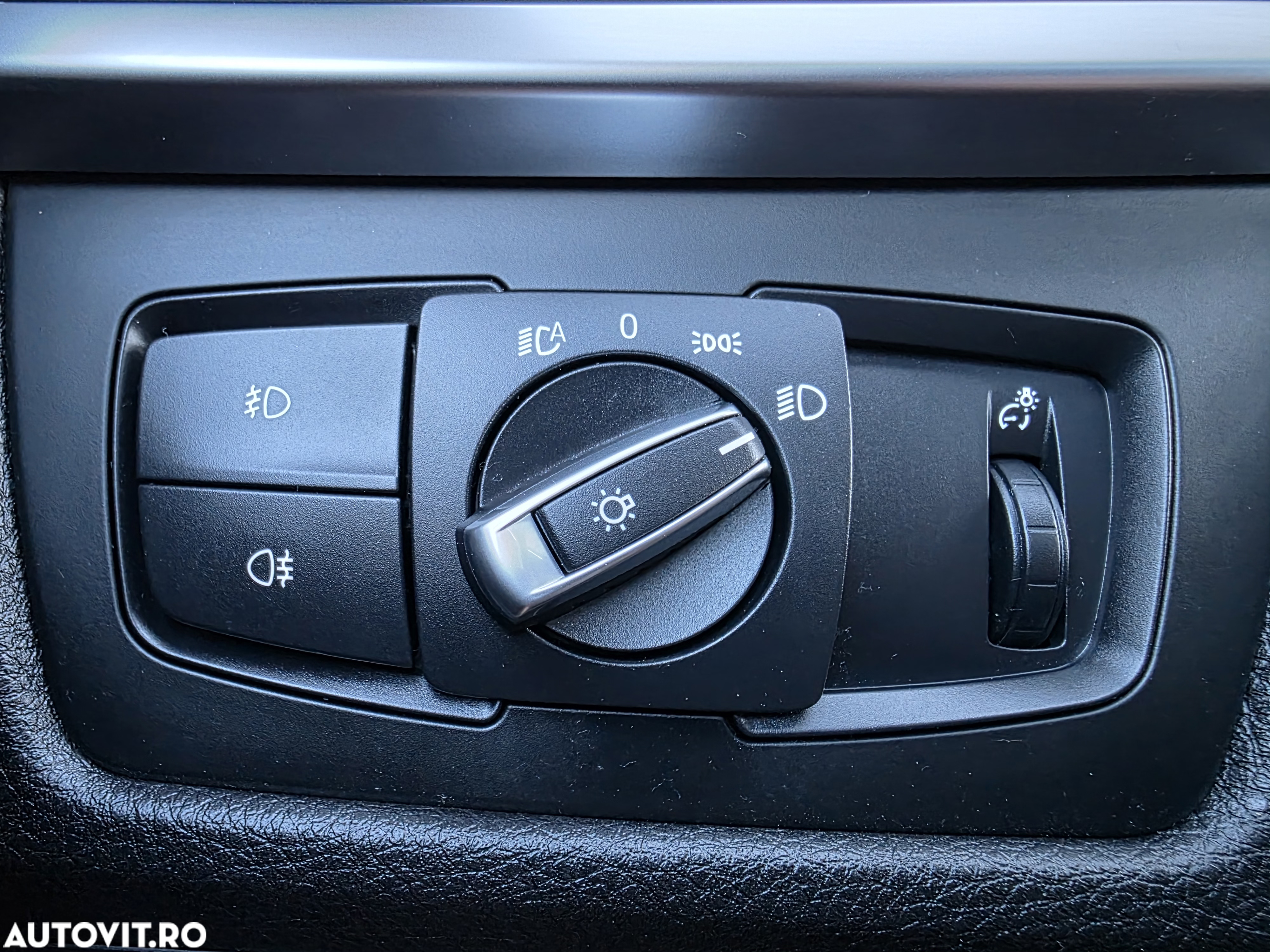 BMW Seria 3 320d Luxury Line - 31