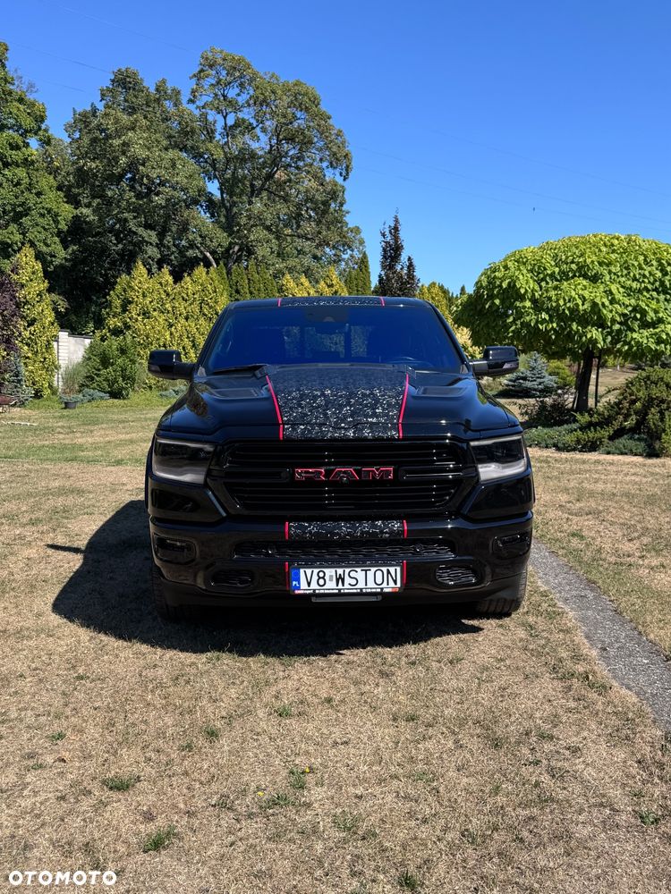 RAM 1500 5.7 eTorque Crew Cab Longbed Laramie Black - 2