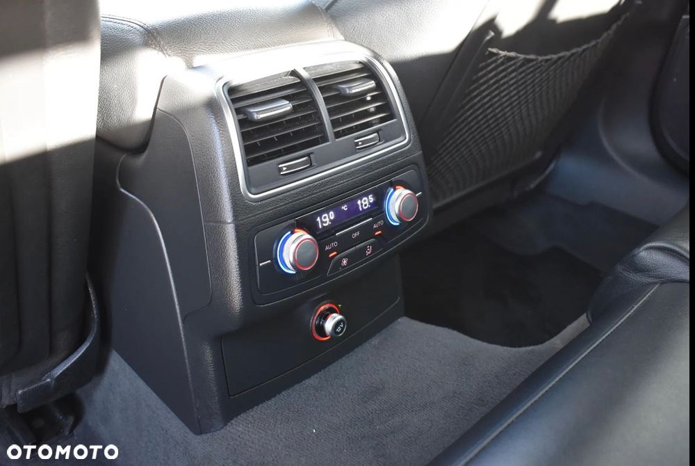 Audi A6 Avant 3.0 TDI Quattro S tronic - 10