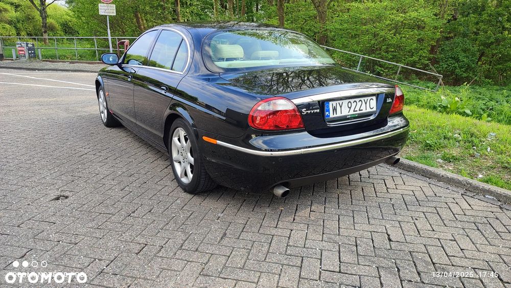 Jaguar S-Type - 6