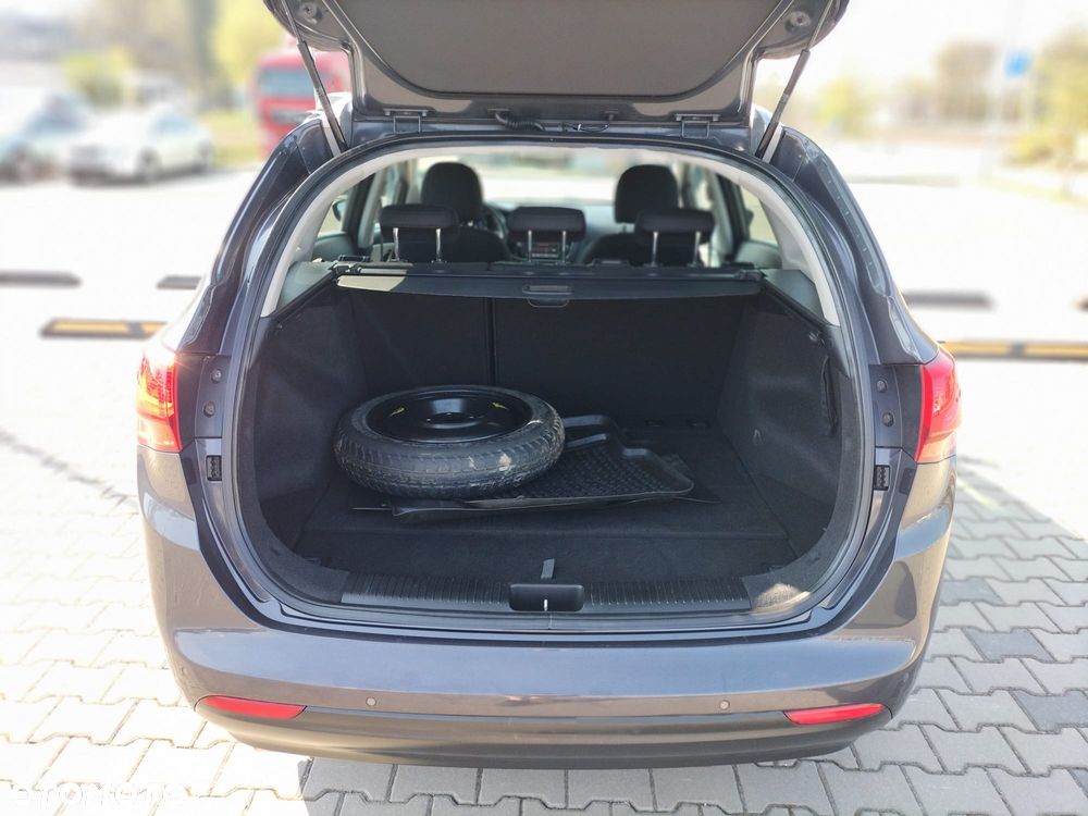 Kia Ceed 1.6 CRDi 128 Platinum Edition - 36