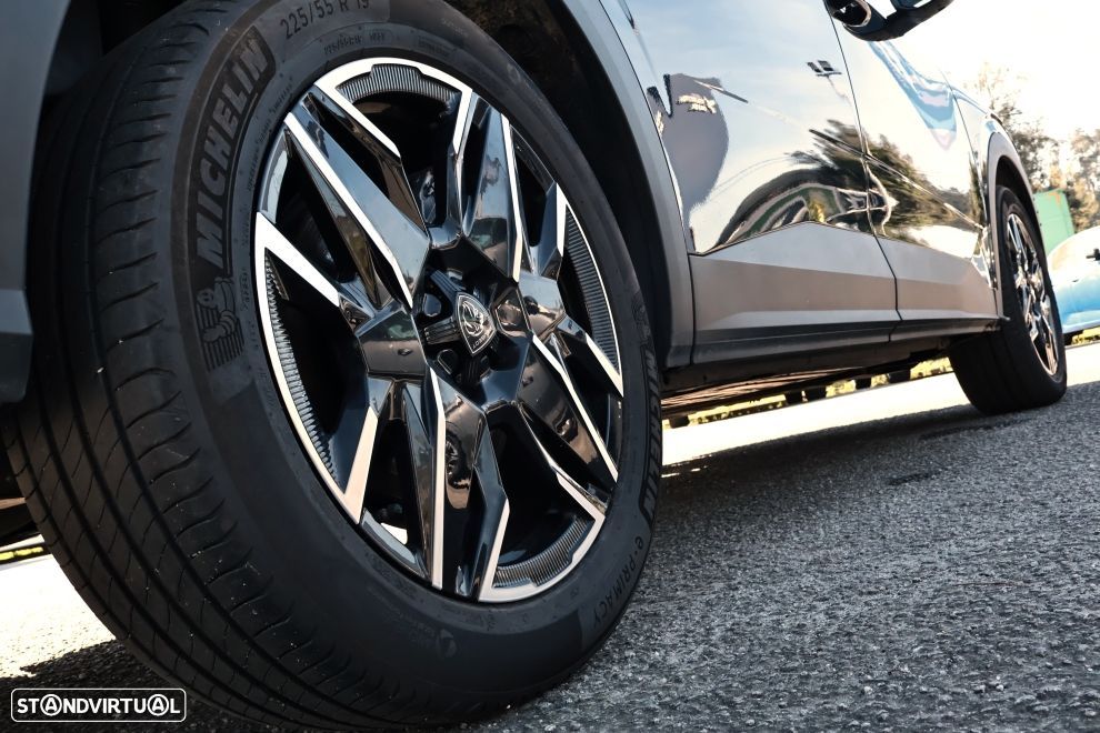 Peugeot 5008 1.2 Hybrid Allure e-DCS6 - 5