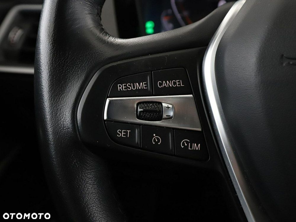 BMW Seria 3 320d xDrive MHEV Advantage - 33