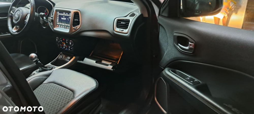 Jeep Compass 1.4 TMair Longitude FWD S&S - 6