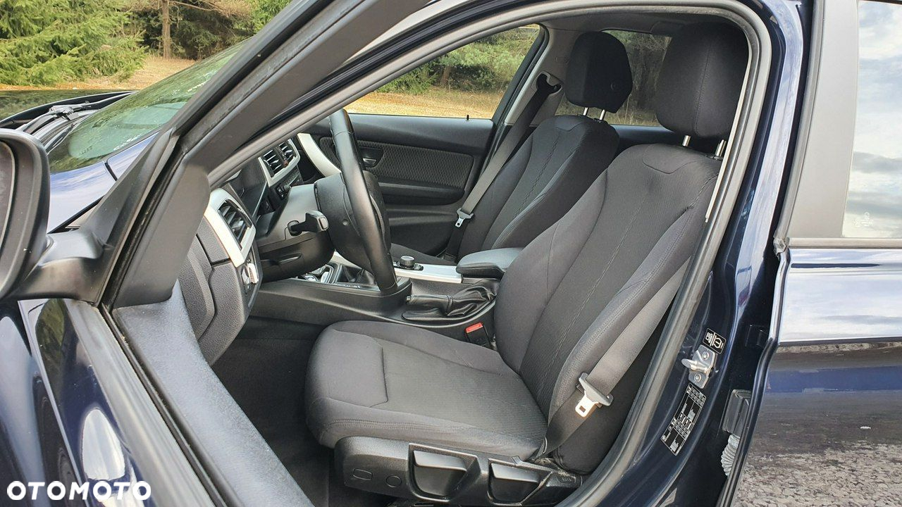 BMW Seria 3 320d DPF Touring - 7