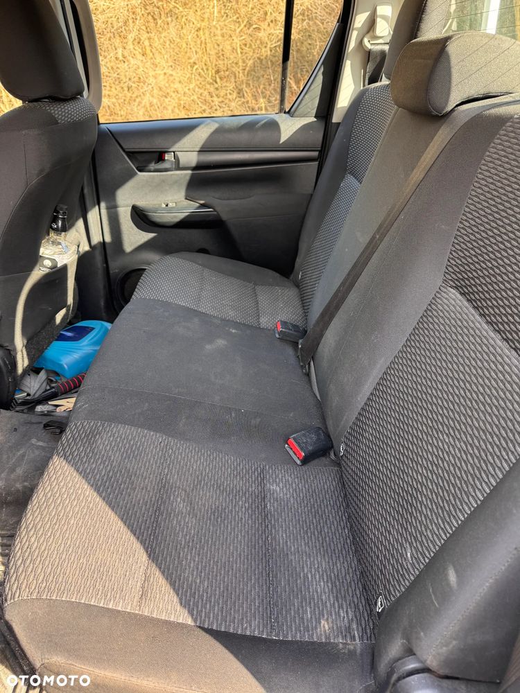 Toyota Hilux - 7