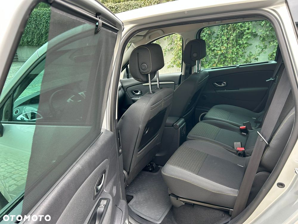 Renault Scenic 1.6 16V 110 Authentique - 15